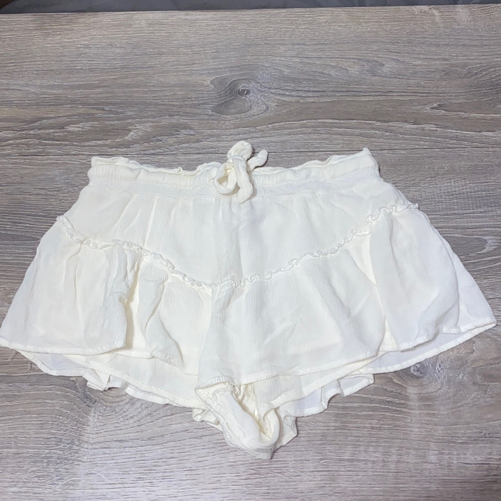 Sincerely Jules | Flowy White Shorts